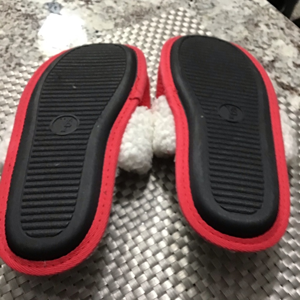VS Scuffs Size 7-8; Almost New - Clean - Picture 3 of 3